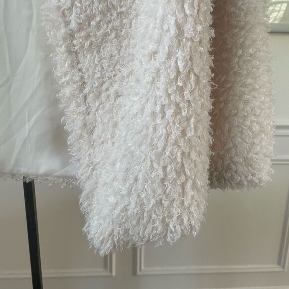 H&M Cropped Sheepdog Faux Fur Jacket Ivory 6 - Picture 3 of 7